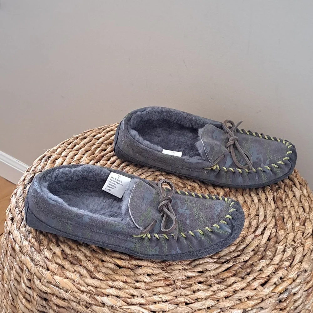 L.L. Bean Gray Camouflage Kids Moccasin Slippers